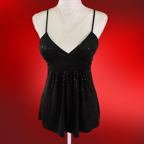Tops - Sparkly black camisole 🍒